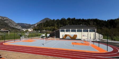 Športno igrišče pri šoli v Begunjah